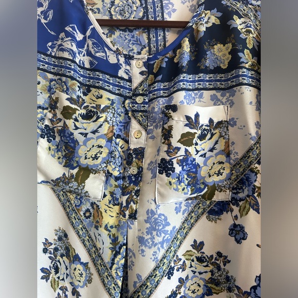 Dress - Picture 3 of 5